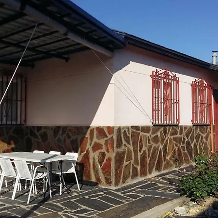 Chalet Canalejas Feriehus *