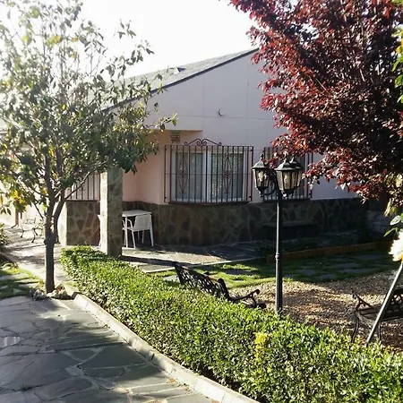 Chalet Canalejas Feriehus *